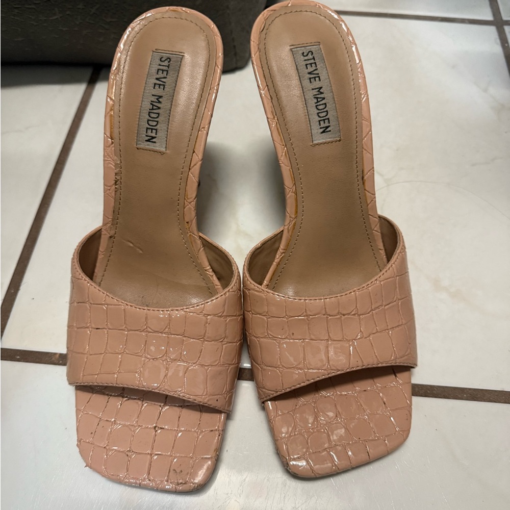 Steve Madden Women's Nude Croc-Embossed Mules
